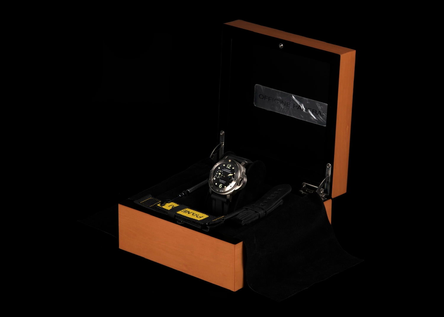 Panerai Luminor Submersible